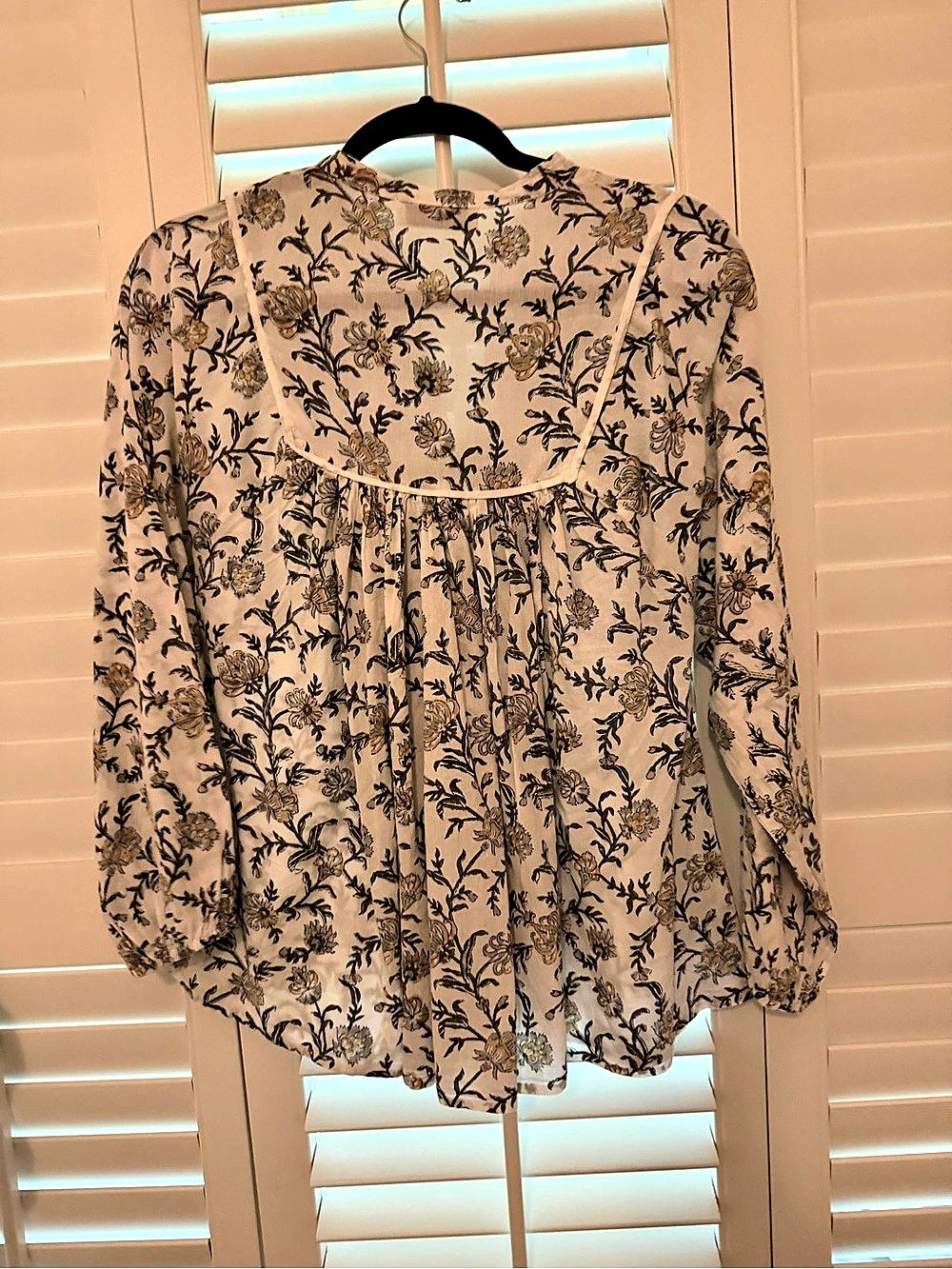 Modern Soul Floral Long Sleeve Blouse in Cream & Black
